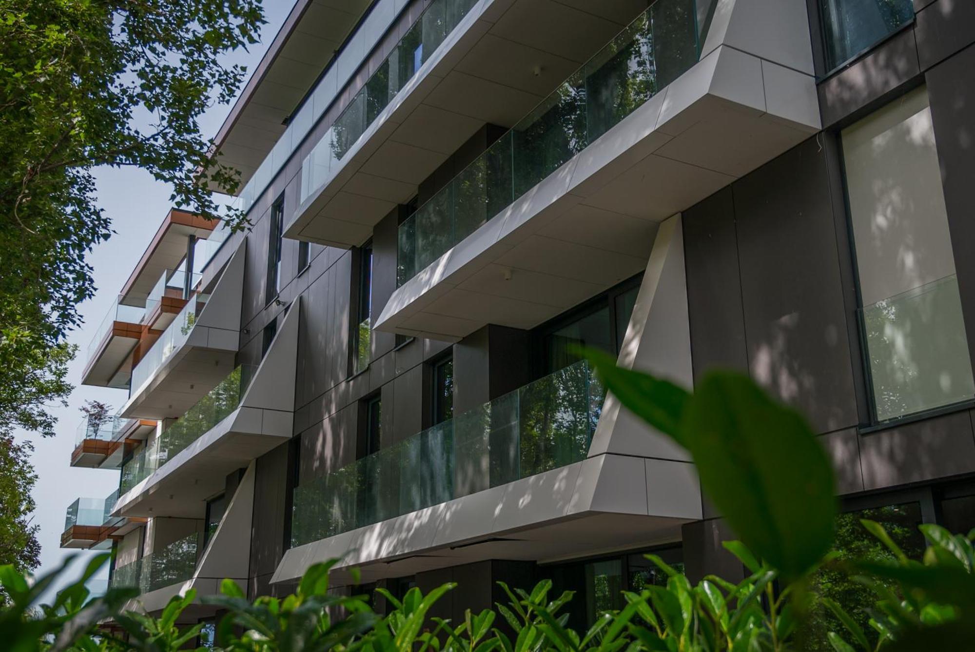 Bj81 Suite Hotel Siofok Exterior photo