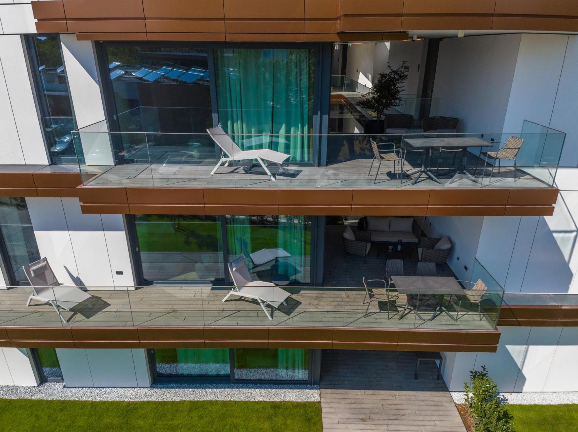 Bj81 Suite Hotel Siofok Exterior photo