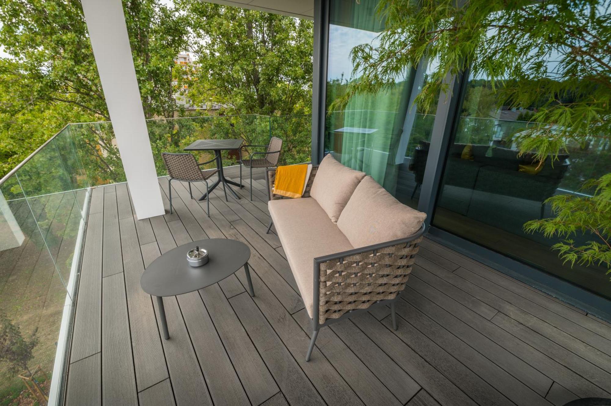 Bj81 Suite Hotel Siofok Exterior photo